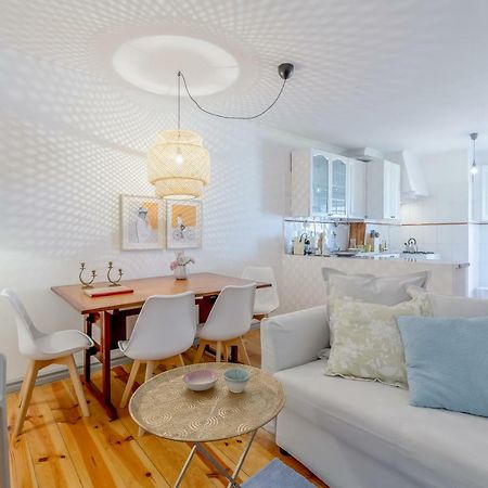 Bright & Spacious Alfama Apartment, By Timecooler 리스본 외부 사진