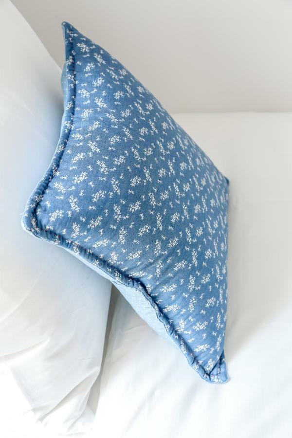 Bright & Spacious Alfama Apartment, By Timecooler 리스본 외부 사진