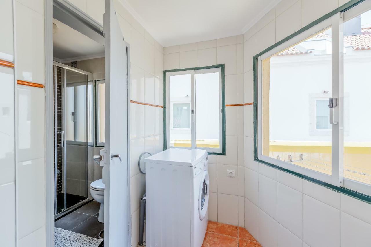 Bright & Spacious Alfama Apartment, By Timecooler 리스본 외부 사진