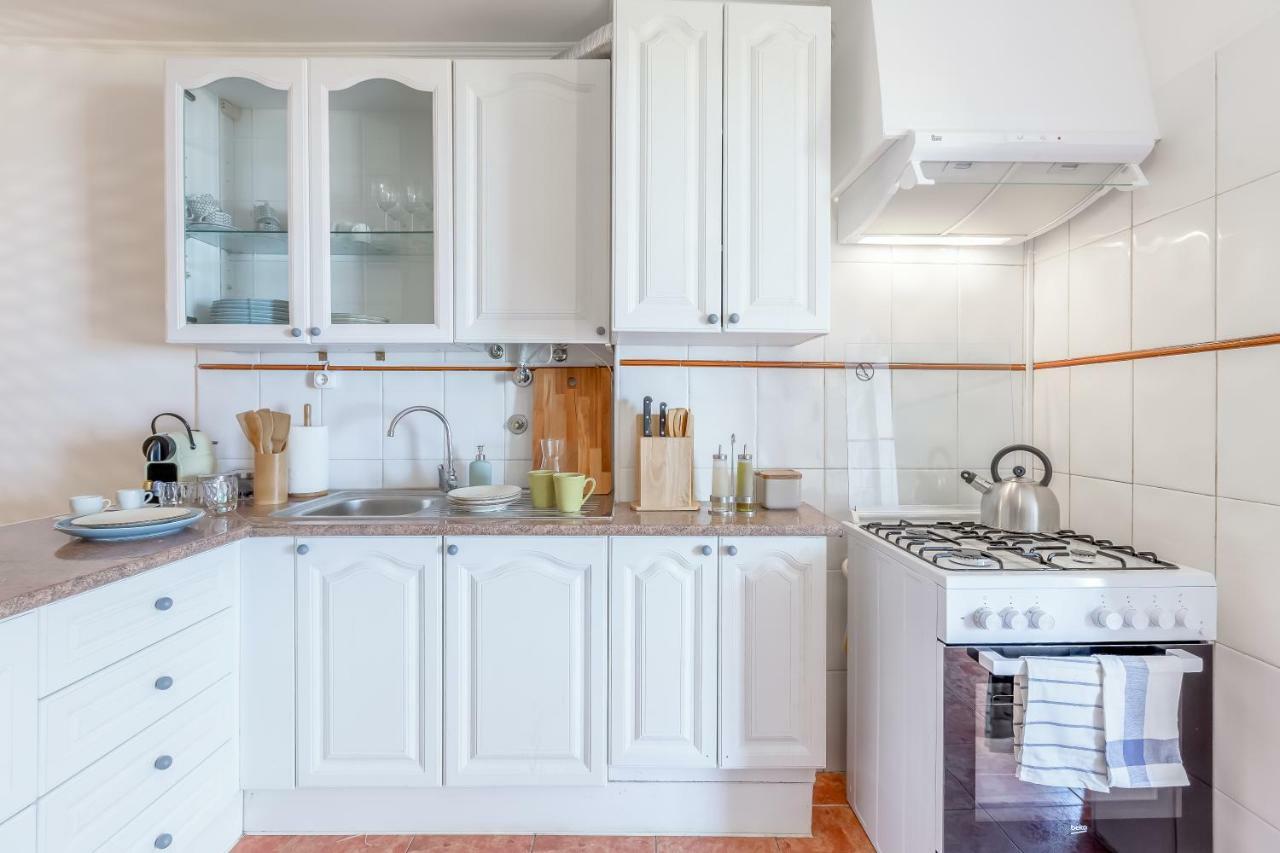 Bright & Spacious Alfama Apartment, By Timecooler 리스본 외부 사진