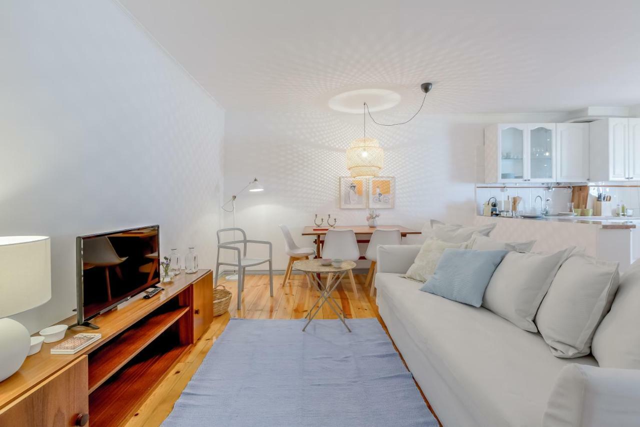 Bright & Spacious Alfama Apartment, By Timecooler 리스본 외부 사진