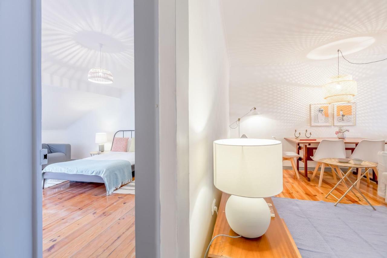 Bright & Spacious Alfama Apartment, By Timecooler 리스본 외부 사진