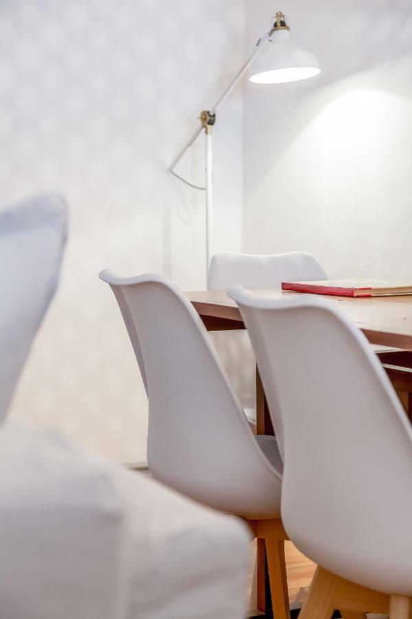 Bright & Spacious Alfama Apartment, By Timecooler 리스본 외부 사진